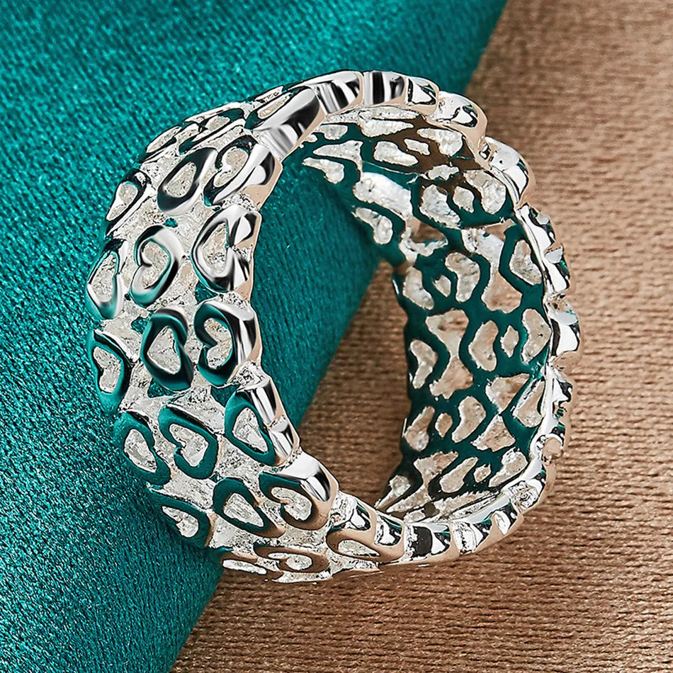 Ασημένιο Δαχτυλίδι 925 σε Ασημί Χρώμα με Σχέδια Καρδιάς