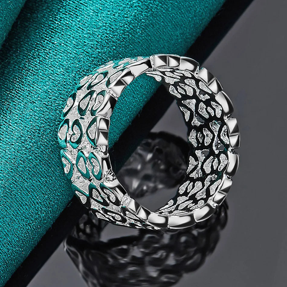 Ασημένιο Δαχτυλίδι 925 σε Ασημί Χρώμα με Σχέδια Καρδιάς