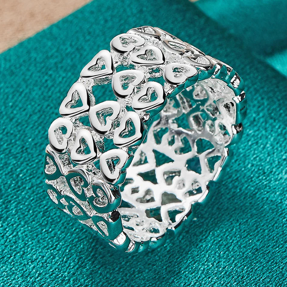 Ασημένιο Δαχτυλίδι 925 σε Ασημί Χρώμα με Σχέδια Καρδιάς