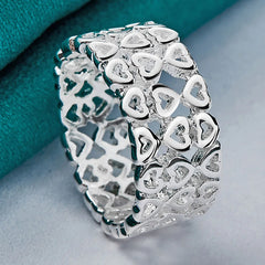 Ασημένιο Δαχτυλίδι 925 σε Ασημί Χρώμα με Σχέδια Καρδιάς